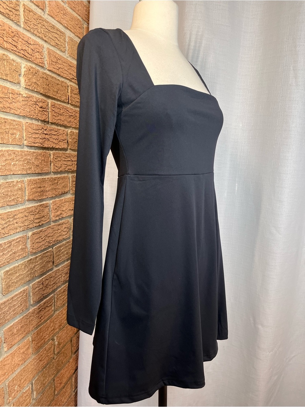 HYZ Black Long Sleeve Active Dress Fit Flare Built In Shorts S - Picture 2 of 5